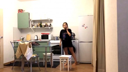 Молоденькая сводная сестра предложила массаж мне
